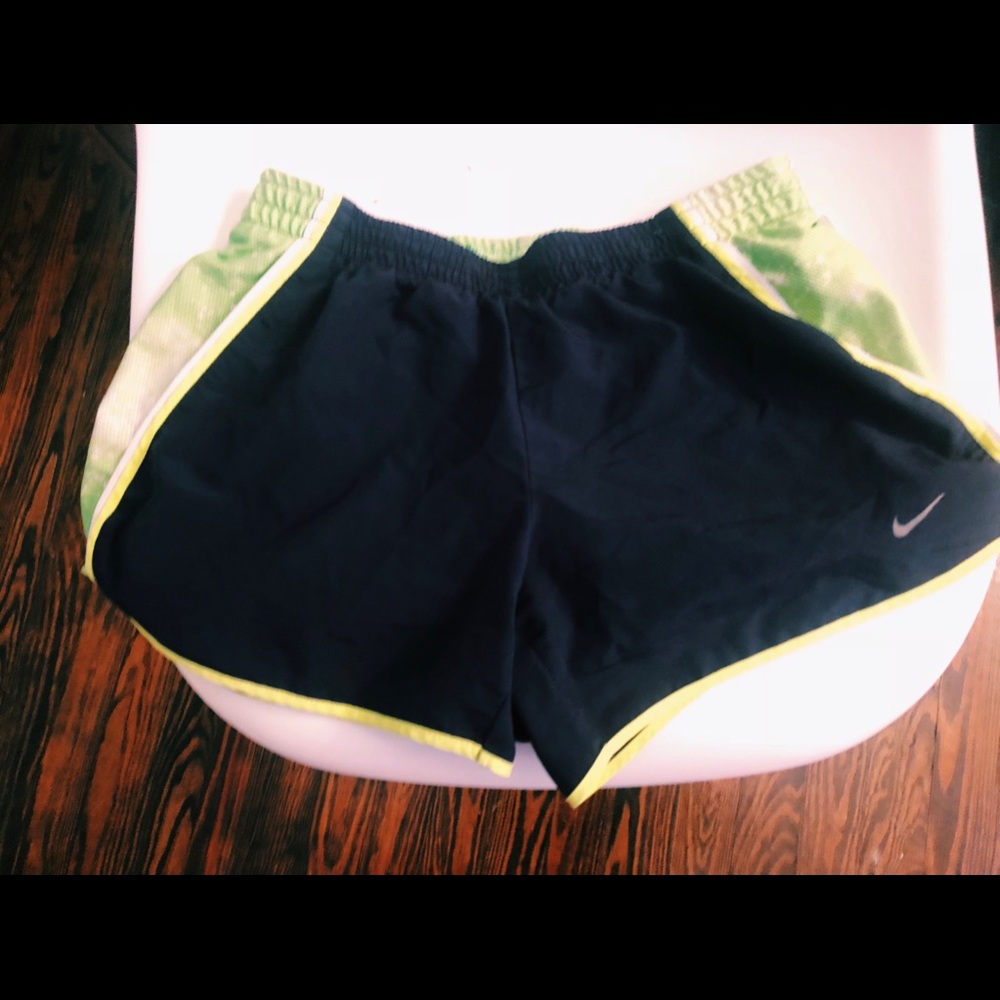 💟NIKE FITNESS SHORTS💟